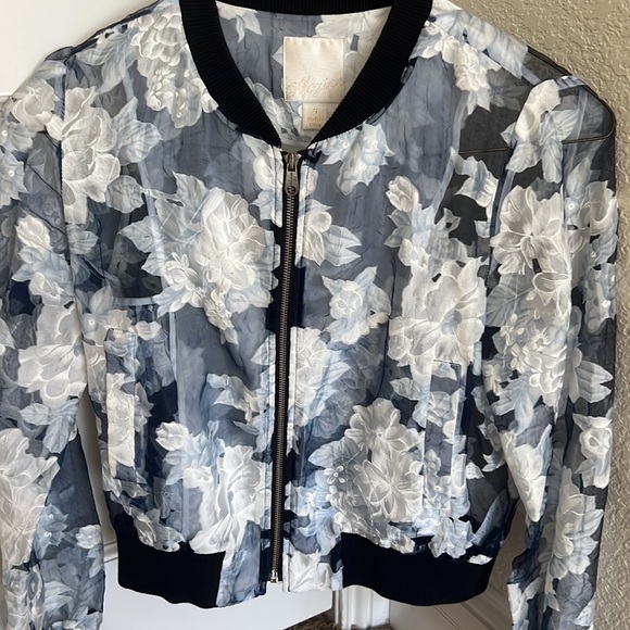 McGinn floral summer jacket. Size small. - Picture 3 of 9